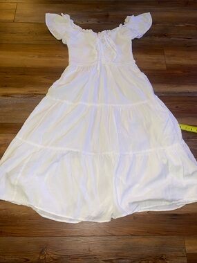 White Off-Shoulder Tiered Midi Dress with Ruffle Sleeves (ac)